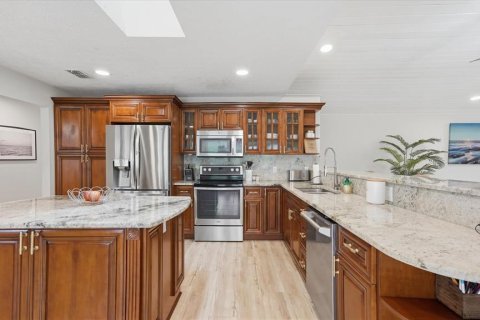 Купить виллу или дом в Тампа, Флорида 10 комнат, 428.37м2, № 2284523 - фото 14