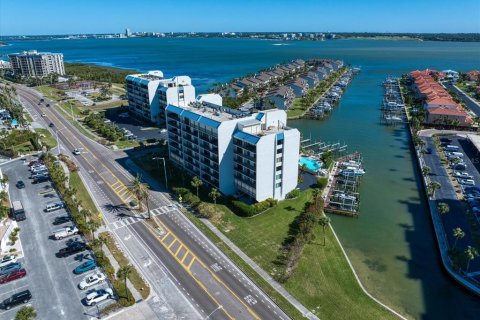 Copropriété à vendre à Clearwater, Floride: 2 chambres, 126.63 m2 № 1540823 - photo 1