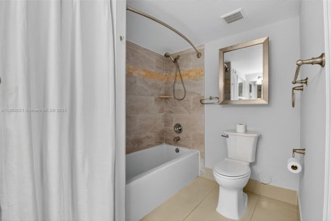 Купить кондоминиум в Мирамар, Флорида 3 спальни, 104.52м2, № 1970337 - фото 14