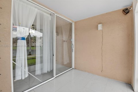 Купить кондоминиум в Мирамар, Флорида 3 спальни, 104.52м2, № 1970337 - фото 29