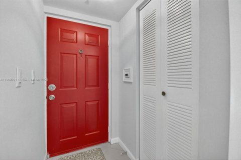 Купить кондоминиум в Мирамар, Флорида 3 спальни, 104.52м2, № 1970337 - фото 25