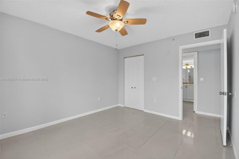 Купить кондоминиум в Мирамар, Флорида 3 спальни, 104.52м2, № 1970337 - фото 19