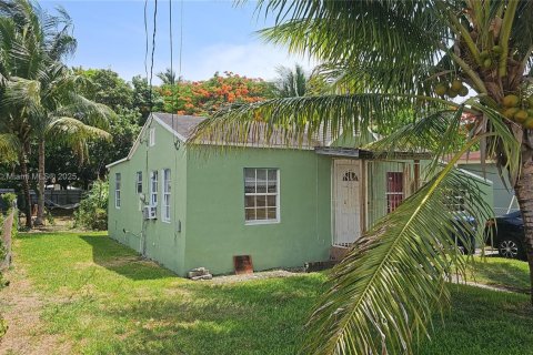 Casa en venta en Miami, Florida, 3 dormitorios, 80.36 m2 № 1696862 - foto 4