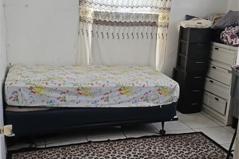 Casa en venta en Miami, Florida, 3 dormitorios, 80.36 m2 № 1696862 - foto 7