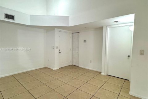 Снять в аренду кондоминиум в Коконат Крик, Флорида 2 спальни, 89.84м2, № 2011902 - фото 7