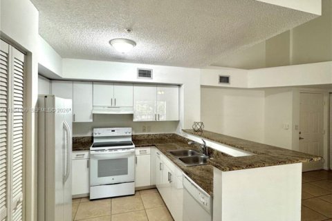 Снять в аренду кондоминиум в Коконат Крик, Флорида 2 спальни, 89.84м2, № 2011902 - фото 8