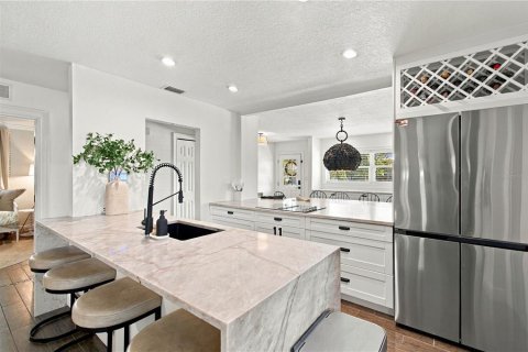 Villa ou maison à vendre à Tampa, Floride: 4 chambres, 143.81 m2 № 2419989 - photo 12