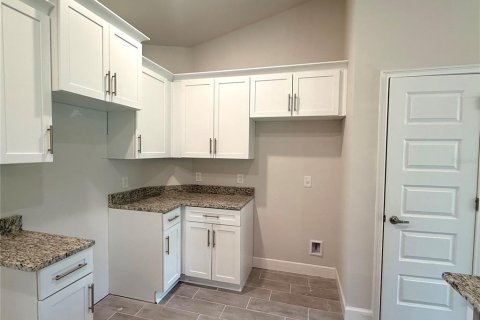 House in Rotonda, Florida 3 bedrooms, 186.73 sq.m. № 1642886 - photo 13