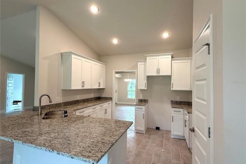 House in Rotonda, Florida 3 bedrooms, 186.73 sq.m. № 1642886 - photo 11