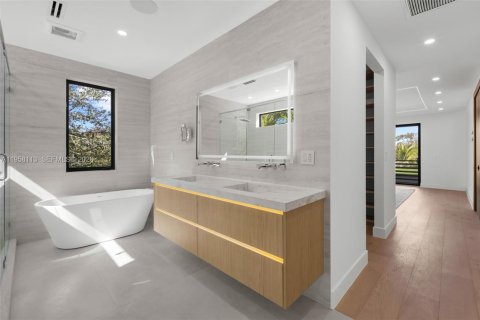 Купить виллу или дом в Майами, Флорида 5 спален, 308.53м2, № 2023258 - фото 30