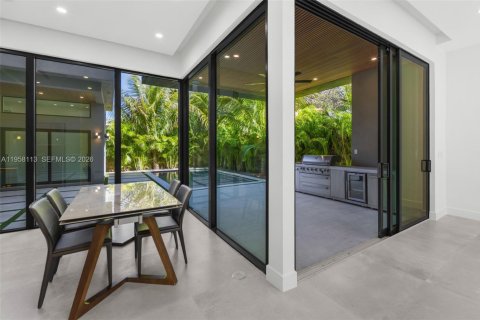 Купить виллу или дом в Майами, Флорида 5 спален, 308.53м2, № 2023258 - фото 13