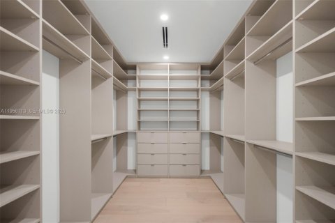 Купить виллу или дом в Майами, Флорида 5 спален, 308.53м2, № 2023258 - фото 28