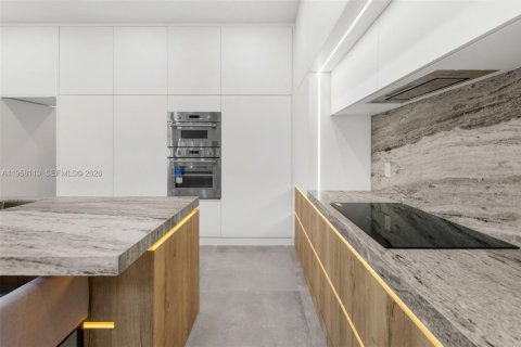 Купить виллу или дом в Майами, Флорида 5 спален, 308.53м2, № 2023258 - фото 21