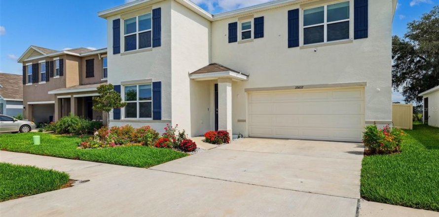 House in Wesley Chapel, Florida 4 bedrooms, 220.27 sq.m. № 1786330