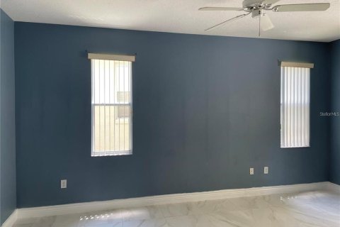 House in Haines City, Florida 5 bedrooms, 254.46 sq.m. № 2104932 - photo 27