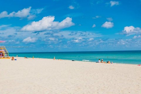 Купить кондоминиум в Майами-Бич, Флорида 2 спальни, 181.62м2, № 2014565 - фото 2