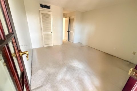 Купить кондоминиум в Майами-Бич, Флорида 2 спальни, 181.62м2, № 2014565 - фото 11