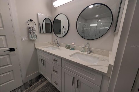 Condominio en alquiler en Punta Gorda, Florida, 2 dormitorios, 152.55 m2 № 1852779 - foto 10