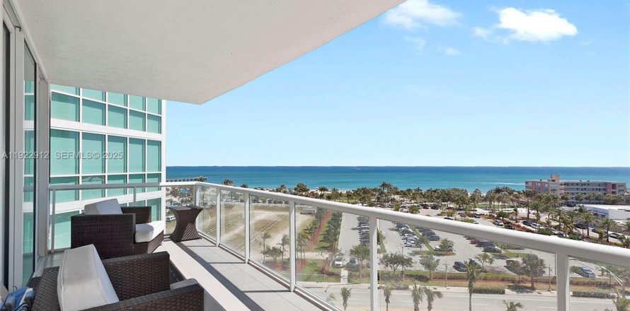 Condo à Pompano Beach, Floride, 2 chambres № 1976733