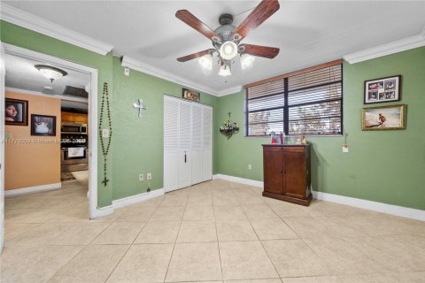 Condominio en venta en Pembroke Pines, Florida, 2 dormitorios, 94.85 m2 № 1864107 - foto 22