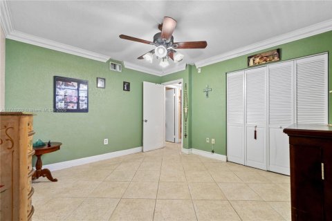 Condominio en venta en Pembroke Pines, Florida, 2 dormitorios, 94.85 m2 № 1864107 - foto 21