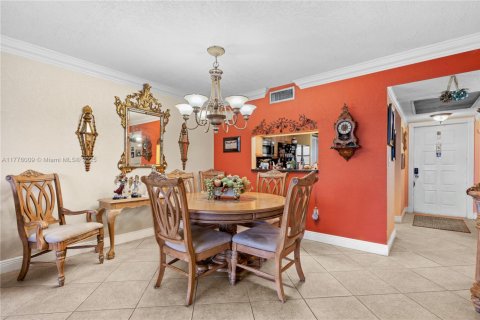 Condominio en venta en Pembroke Pines, Florida, 2 dormitorios, 94.85 m2 № 1864107 - foto 6
