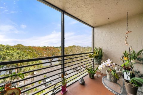 Condominio en venta en Pembroke Pines, Florida, 2 dormitorios, 94.85 m2 № 1864107 - foto 24