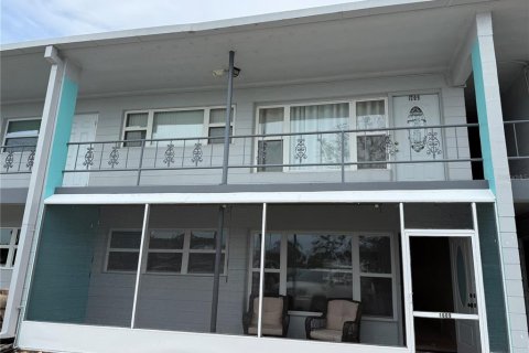 Condo in Saint Petersburg, Florida, 2 bedrooms  № 1899148 - photo 1