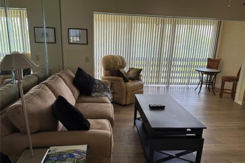Condominio en alquiler en Sarasota, Florida, 2 dormitorios, 90.67 m2 № 2114743 - foto 9