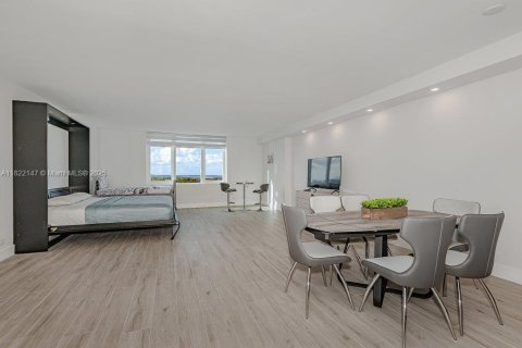 Copropriété à louer à Miami Beach, Floride: 70.61 m2 № 1783850 - photo 6