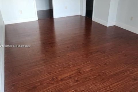 Adosado en alquiler en Miami, Florida, 2 dormitorios, 132.85 m2 № 2179305 - foto 4