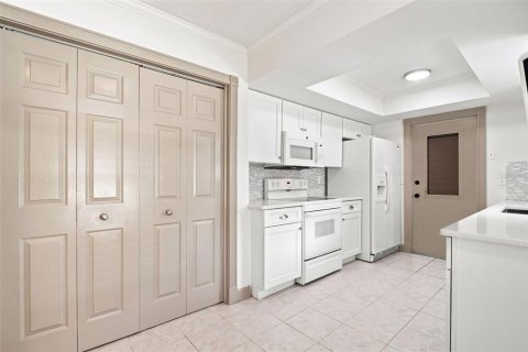 Villa ou maison à vendre à Palm Harbor, Floride: 2 chambres, 119.66 m2 № 2353245 - photo 21