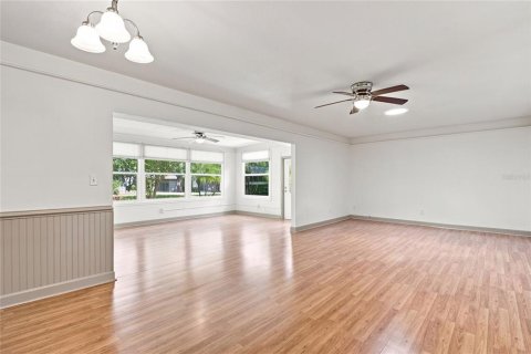 Villa ou maison à vendre à Palm Harbor, Floride: 2 chambres, 119.66 m2 № 2353245 - photo 6