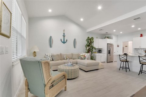 Villa ou maison à louer à Daytona Beach, Floride: 2 chambres, 121.52 m2 № 2358820 - photo 11
