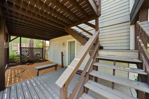 House in Saint Pete Beach, Florida 3 bedrooms, 254.83 sq.m. № 2199819 - photo 6