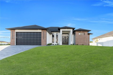 Villa ou maison à vendre à Cape Coral, Floride: 3 chambres, 153.75 m2 № 2041128 - photo 6