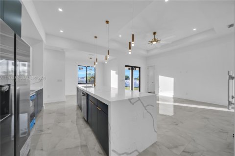 Villa ou maison à vendre à Cape Coral, Floride: 3 chambres, 153.75 m2 № 2041128 - photo 19