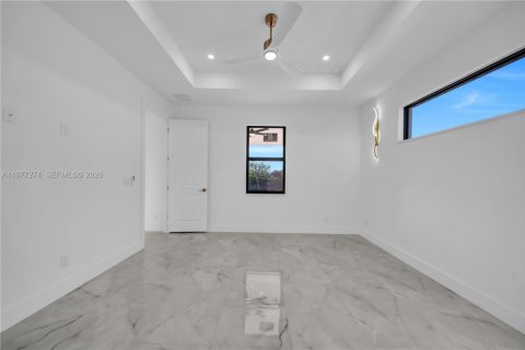 Villa ou maison à vendre à Cape Coral, Floride: 3 chambres, 153.75 m2 № 2041128 - photo 23