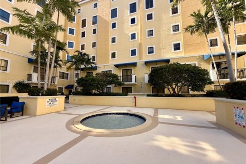 Copropriété à vendre à Miami, Floride: 2 chambres, 112.32 m2 № 1993653 - photo 9