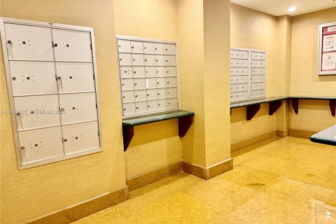 Copropriété à vendre à Miami, Floride: 2 chambres, 112.32 m2 № 1993653 - photo 6