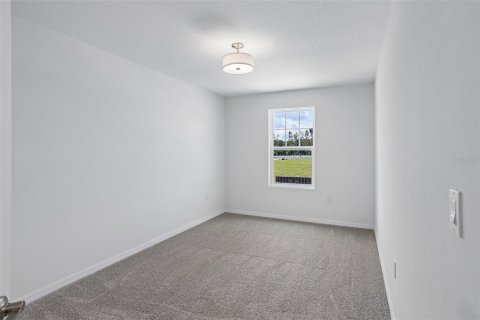Townhouse in Zephyrhills, Florida 3 bedrooms, 146.14 sq.m. № 2259197 - photo 19