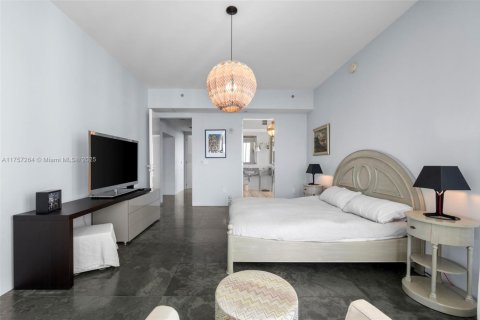 Condominio en venta en Sunny Isles Beach, Florida, 3 dormitorios, 237.64 m2 № 1706855 - foto 23