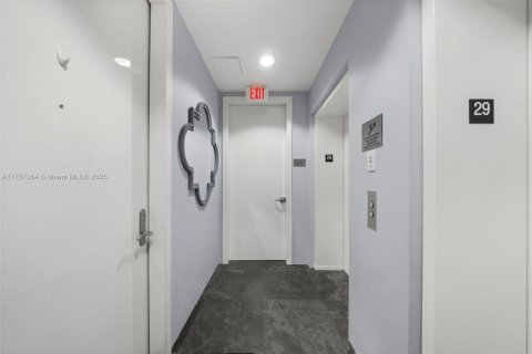 Condominio en venta en Sunny Isles Beach, Florida, 3 dormitorios, 237.64 m2 № 1706855 - foto 3