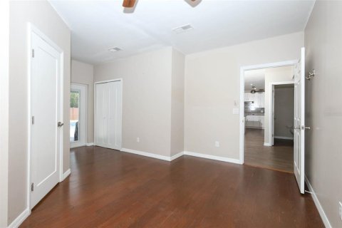 Casa en venta en Apopka, Florida, 6 dormitorios, 331.85 m2 № 2198321 - foto 29
