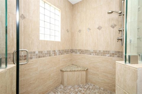 Casa en venta en Apopka, Florida, 6 dormitorios, 331.85 m2 № 2198321 - foto 28