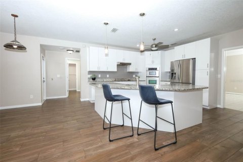Casa en venta en Apopka, Florida, 6 dormitorios, 331.85 m2 № 2198321 - foto 15