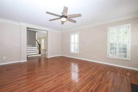 Casa en venta en Apopka, Florida, 6 dormitorios, 331.85 m2 № 2198321 - foto 8