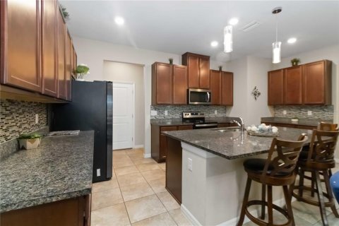 House in Riverview, Florida 5 bedrooms, 276.85 sq.m. № 1528819 - photo 13