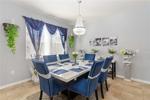 House in Riverview, Florida 5 bedrooms, 276.85 sq.m. № 1528819 - photo 7
