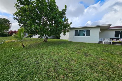 Casa en venta en Sunrise, Florida, 3 dormitorios, 138.42 m2 № 1956586 - foto 5